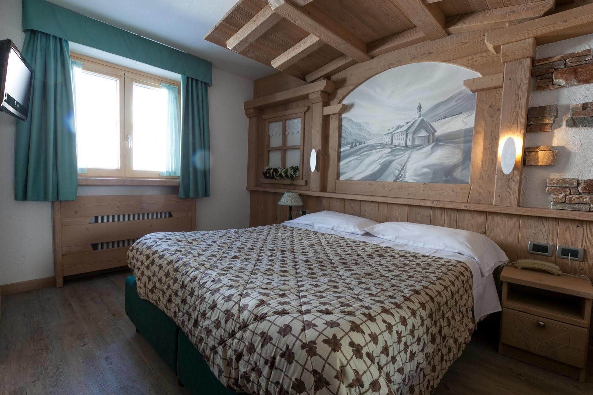 Sporting Hotel Passo del Tonale Eksteriør billede